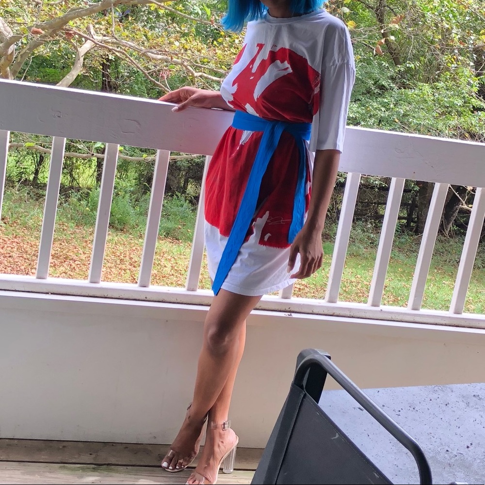T-SHIRT DRESS W/belt